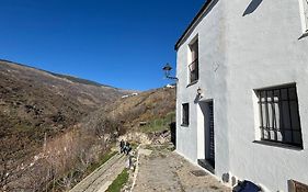 Acogedora casa en Pampaneira